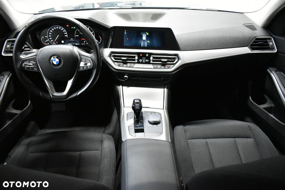 BMW Seria 3 320d xDrive Advantage - 6