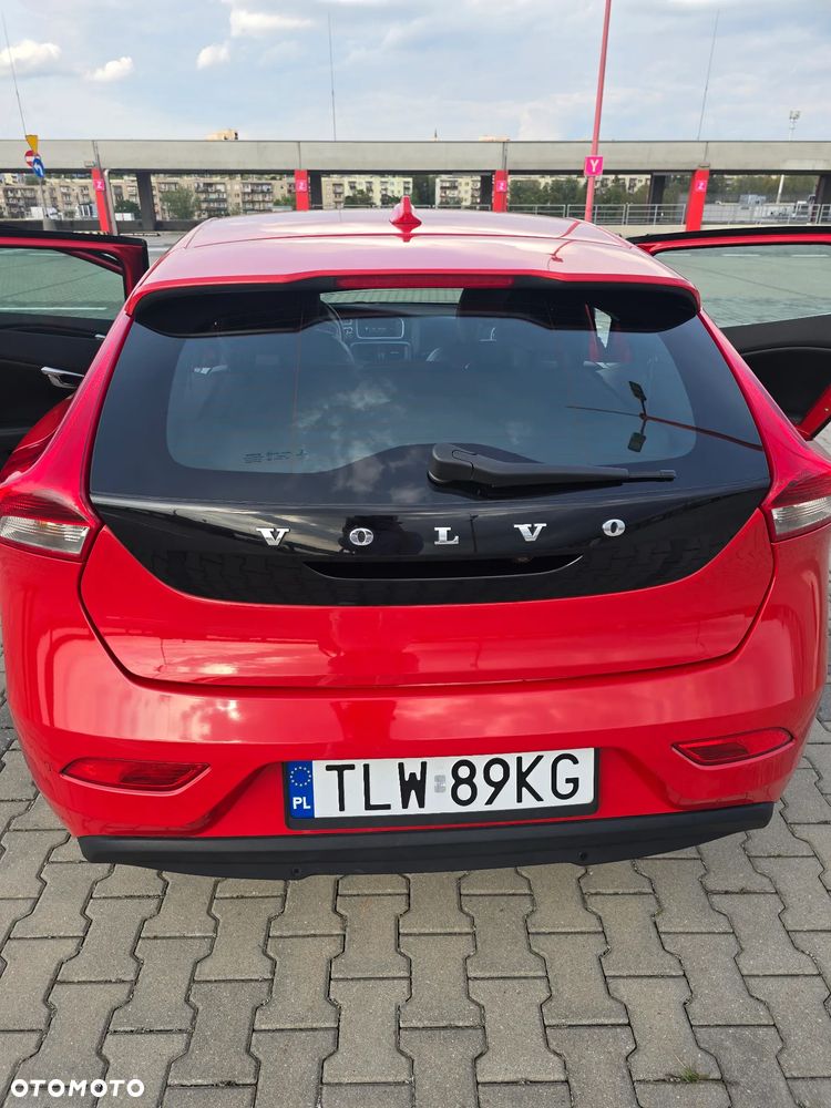 Volvo V40 - 9