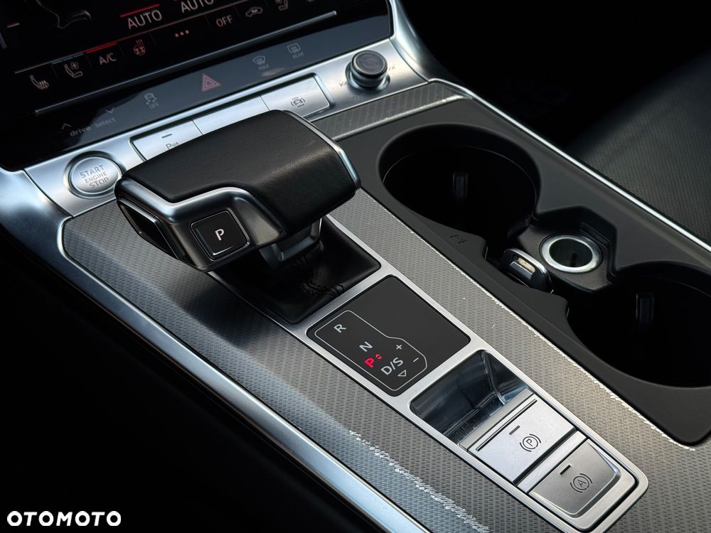 Audi A6 Avant 40 TDI quattro S tronic - 35