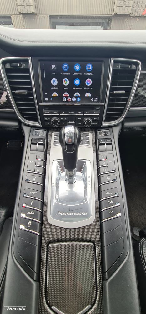 Porsche Panamera Turbo PDK - 15
