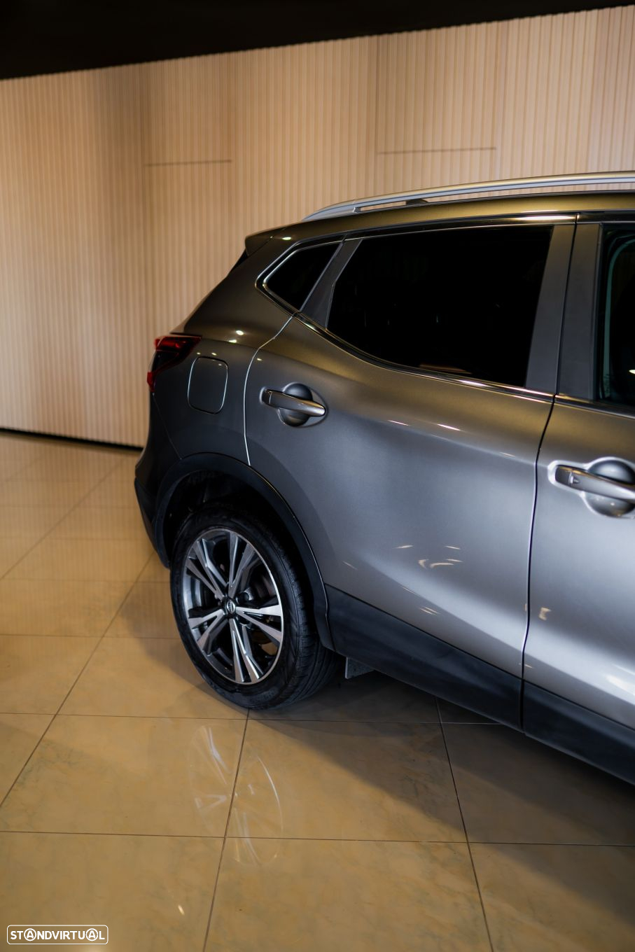 Nissan Qashqai 1.5 dCi N-Connecta - 13
