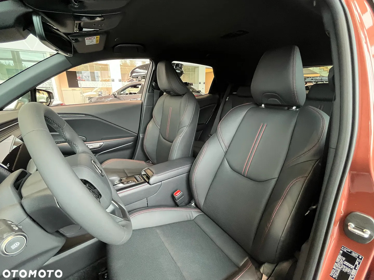 Lexus LBX 1.5 Hybrid Emotion - 6