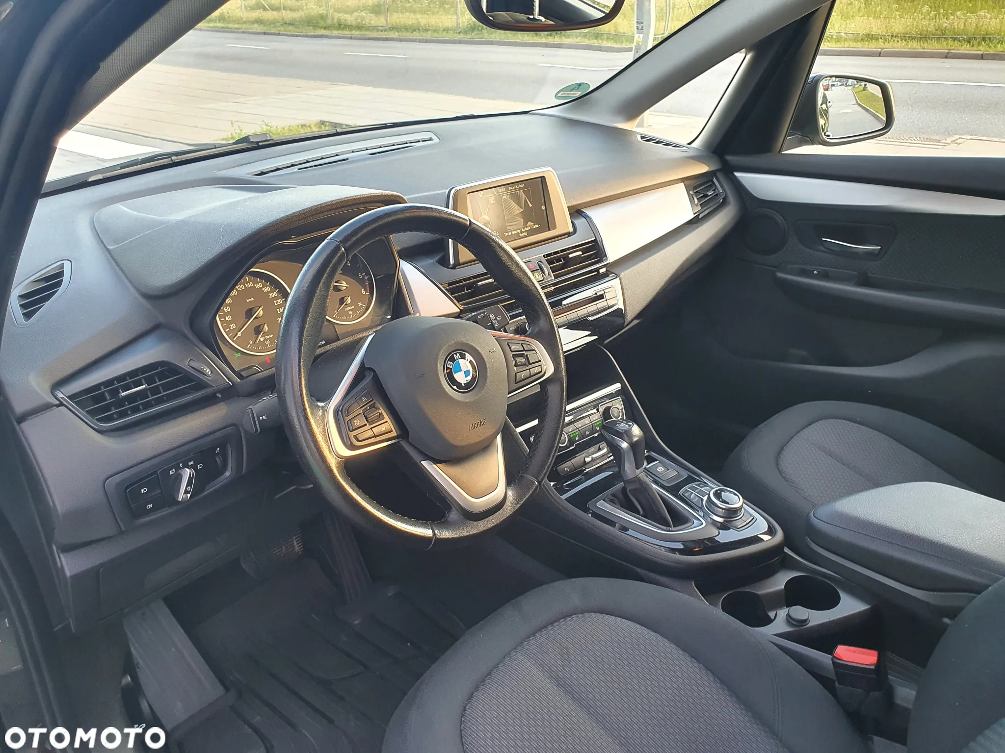 BMW Seria 2 216d Active Tourer - 10