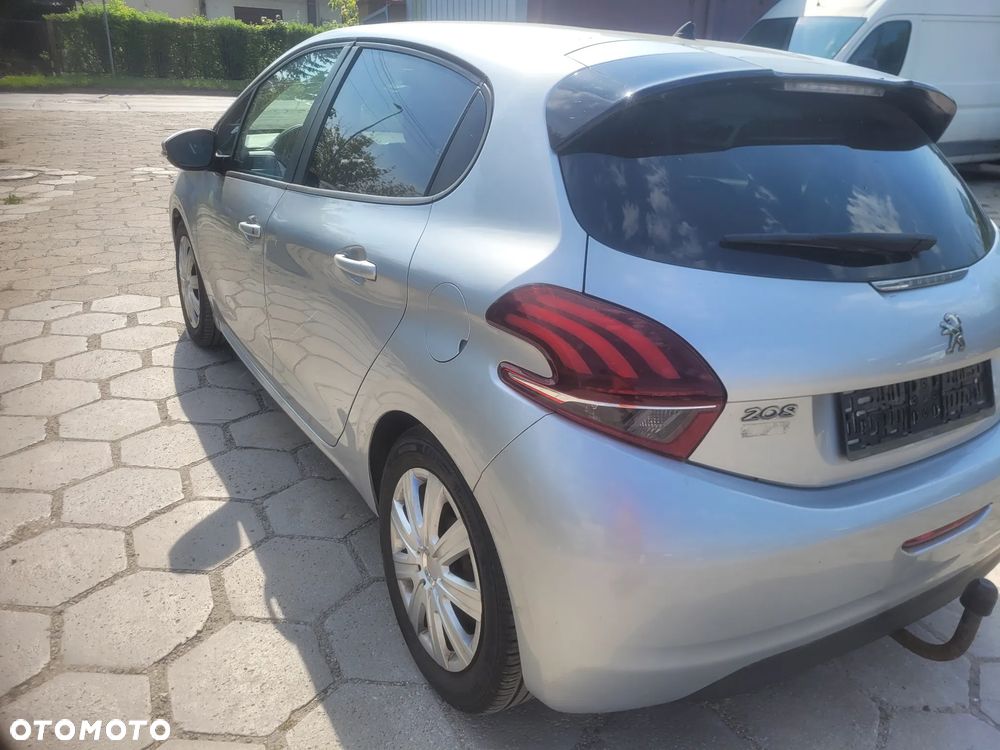 Peugeot 208 Blue-HDi 100 Stop&Start Allure - 15