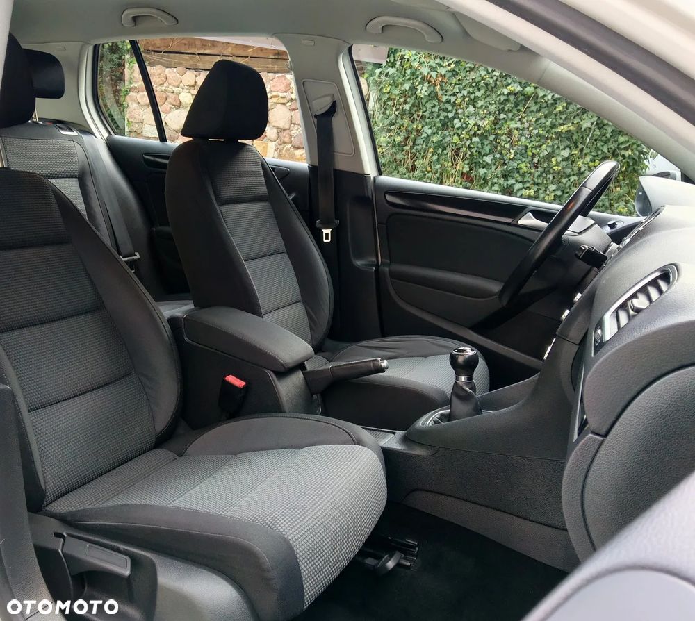 Volkswagen Golf 1.6 Comfortline - 17