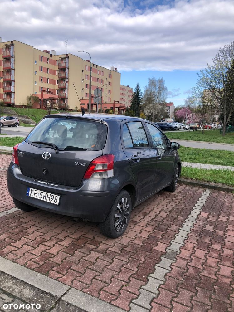Toyota Yaris 1.4 D-4D Luna - 11