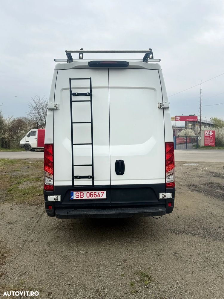 Iveco Massif - 11