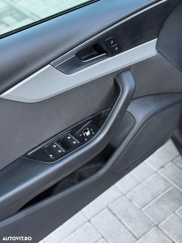 Audi A4 2.0 TDI ultra S tronic - 14