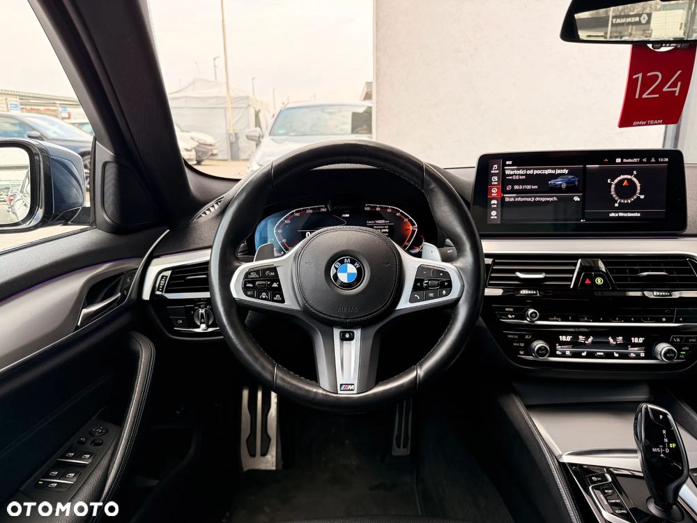 BMW Seria 5 530d xDrive M Sport Edition - 33