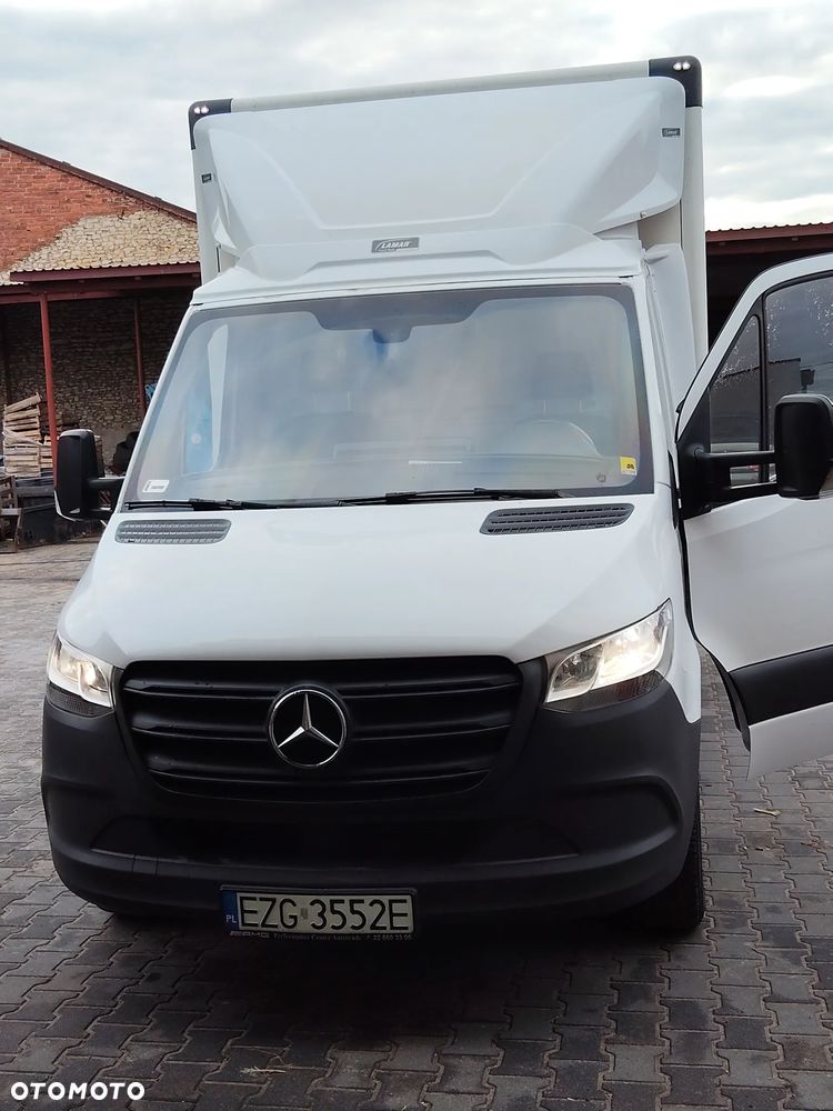 Mercedes-Benz Sprinter - 20