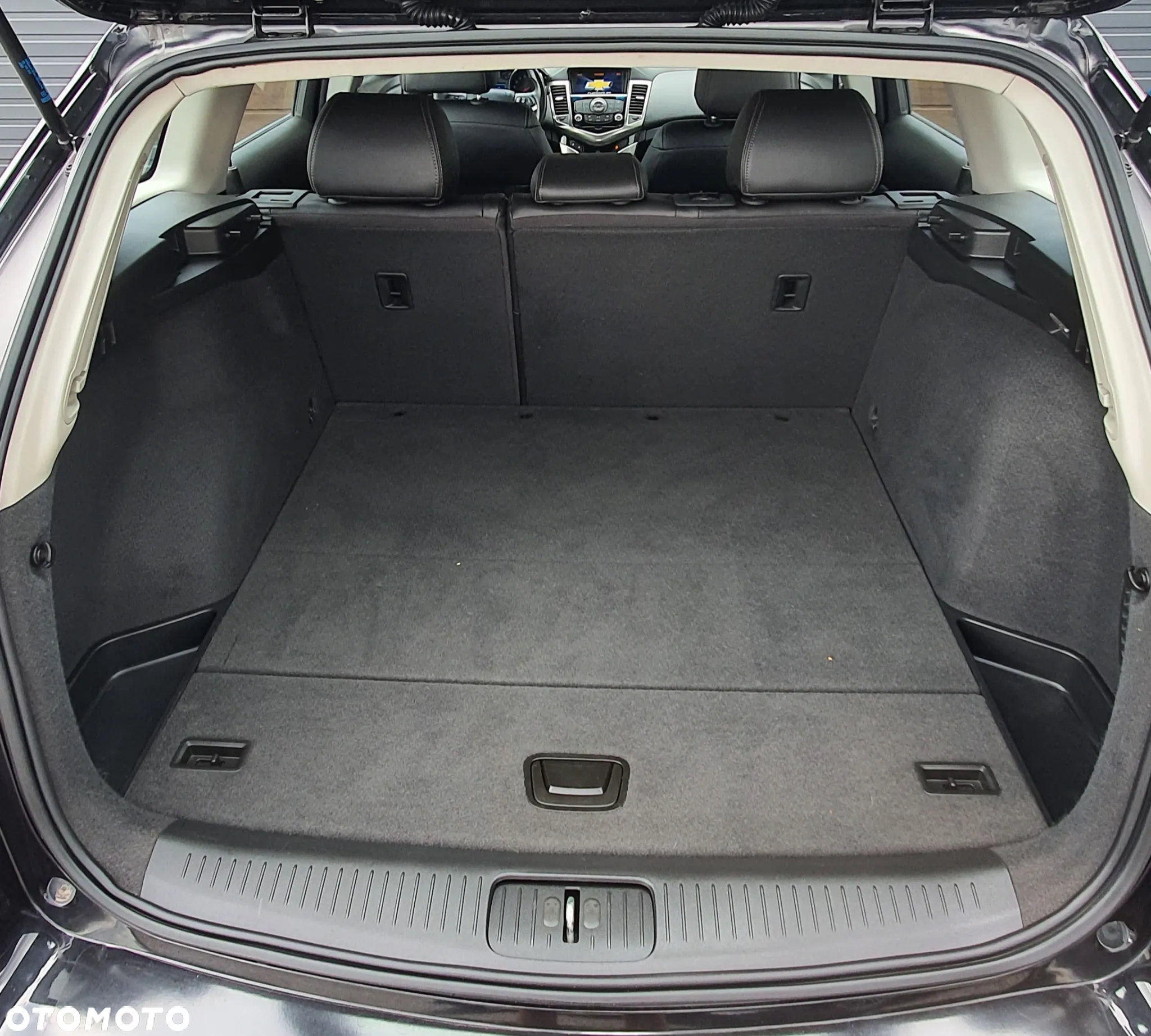 Chevrolet Cruze 1.4 T LT - 25