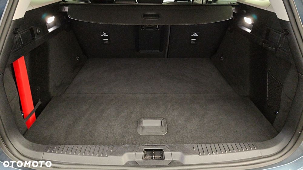 Ford Focus 1.0 EcoBoost mHEV Titanium X - 12