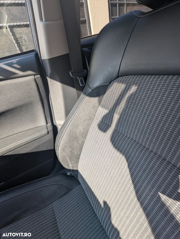 Toyota Auris - 13