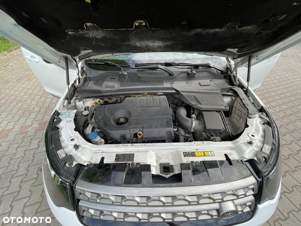 Land Rover Discovery Sport TD4 HSE Luxury - 30