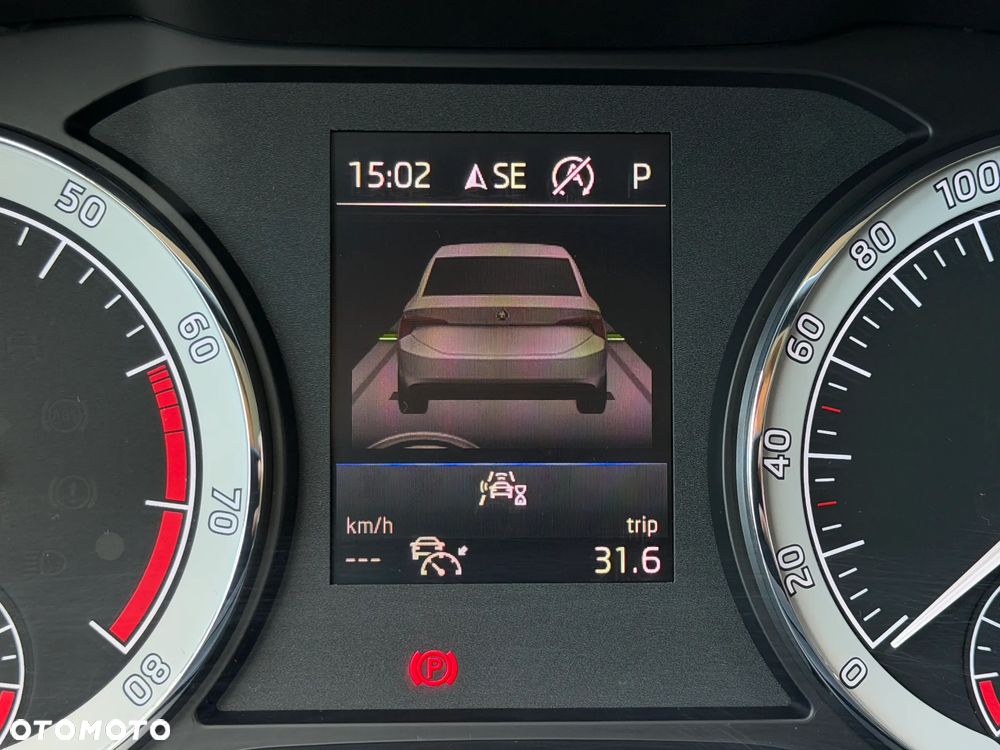 Skoda Karoq 1.5 TSI ACT 4x2 Style DSG - 27