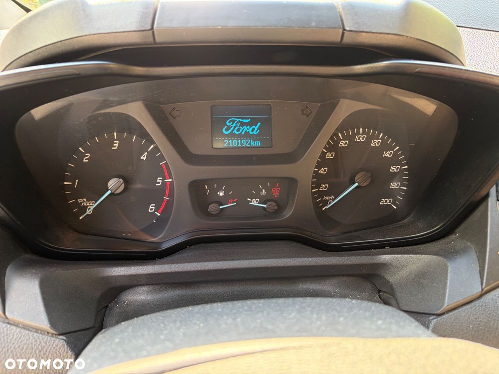 Ford Transit - 8