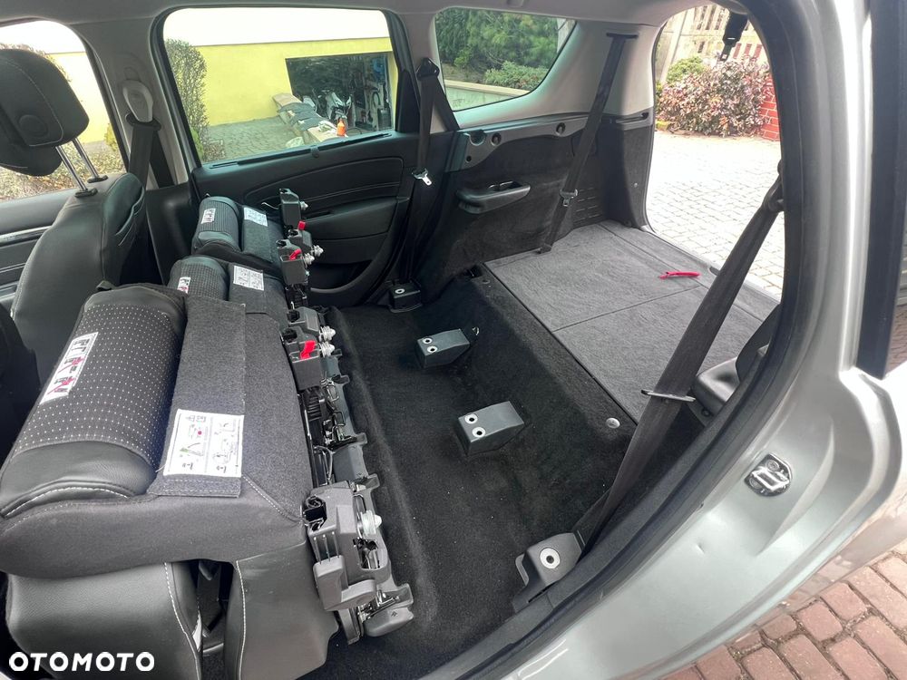 Renault Scenic 1.5 dCi Energy Limited EU6 - 21