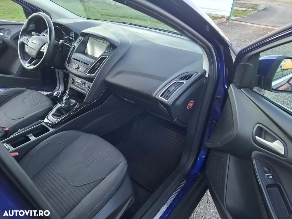 Ford Focus 1.5 TDCi ECOnetic 88g Start-Stopp-Sy Titanium - 8