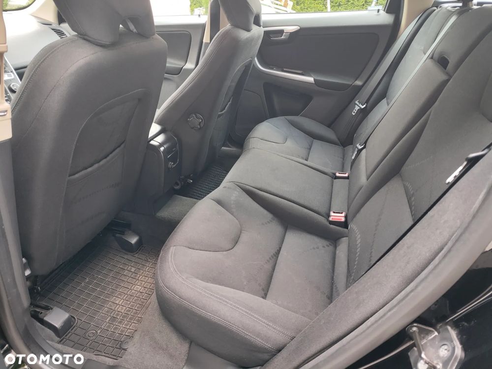 Volvo XC 60 D3 Kinetic - 8
