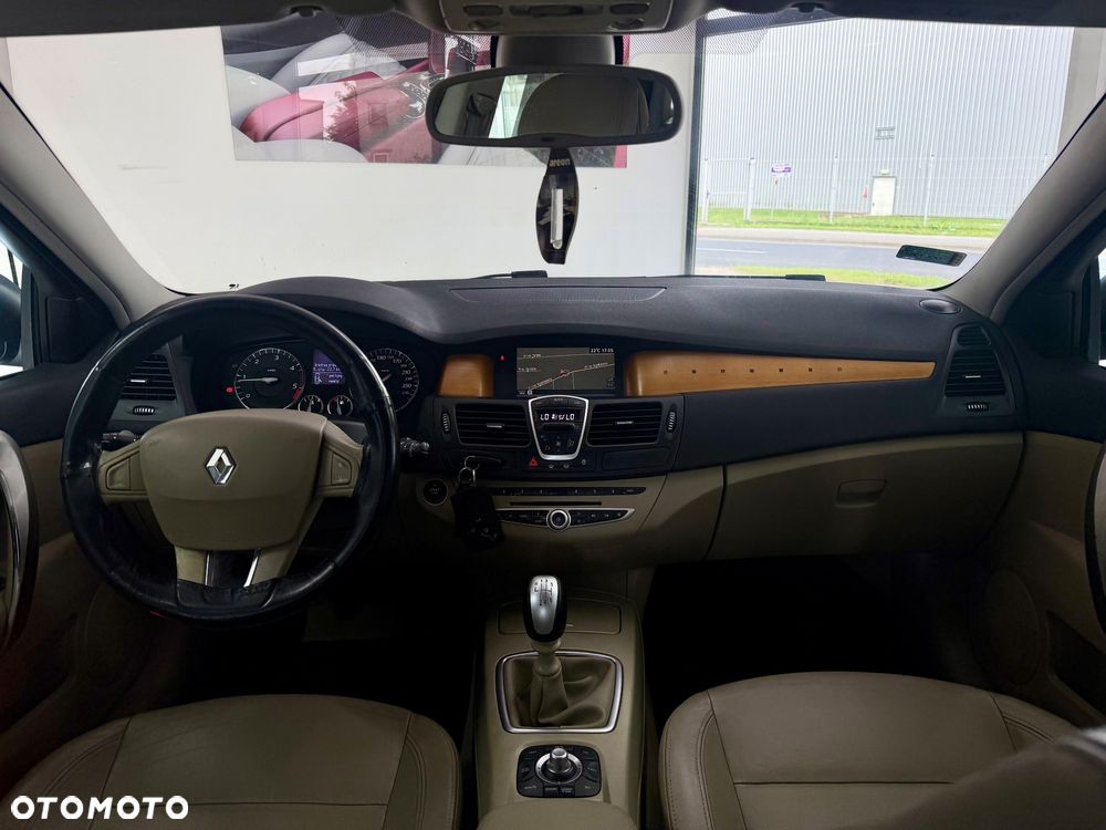 Renault Laguna 2.0 dCi Initiale - 21