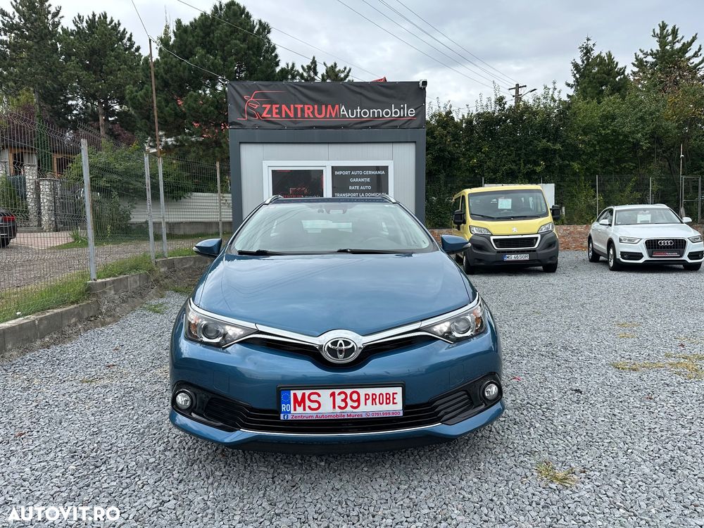 Toyota Auris 1.6 D-4D Touring Sports Design Edition - 10