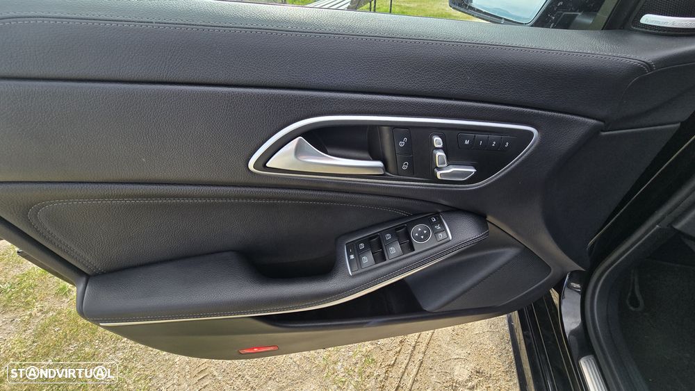 Mercedes-Benz CLA 45 AMG 4Matic Speedshift 7G-DCT Night Edition - 10