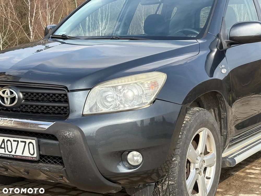 Toyota RAV4 2.2 D-4D 4x4 - 5