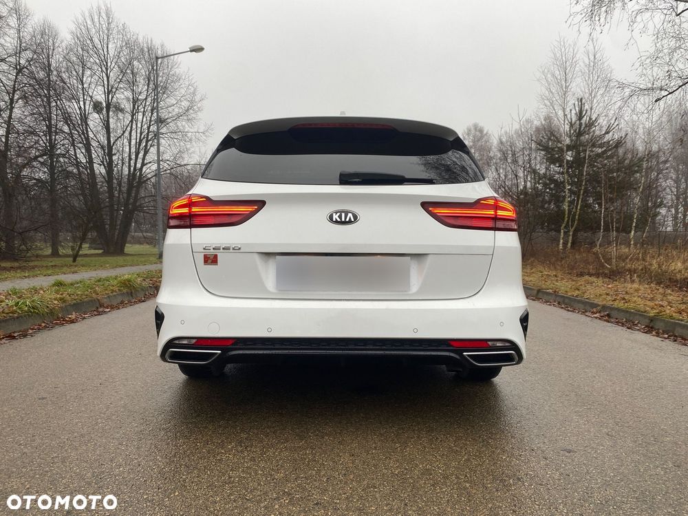 Kia Ceed 1.6 CRDi L - 10