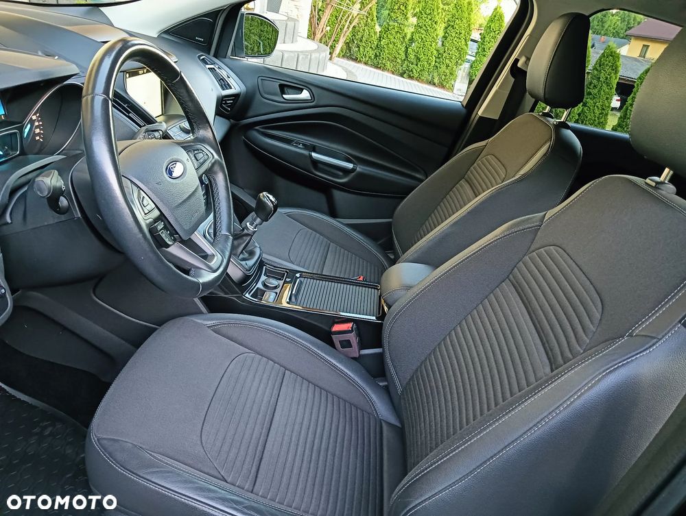 Ford Kuga - 5