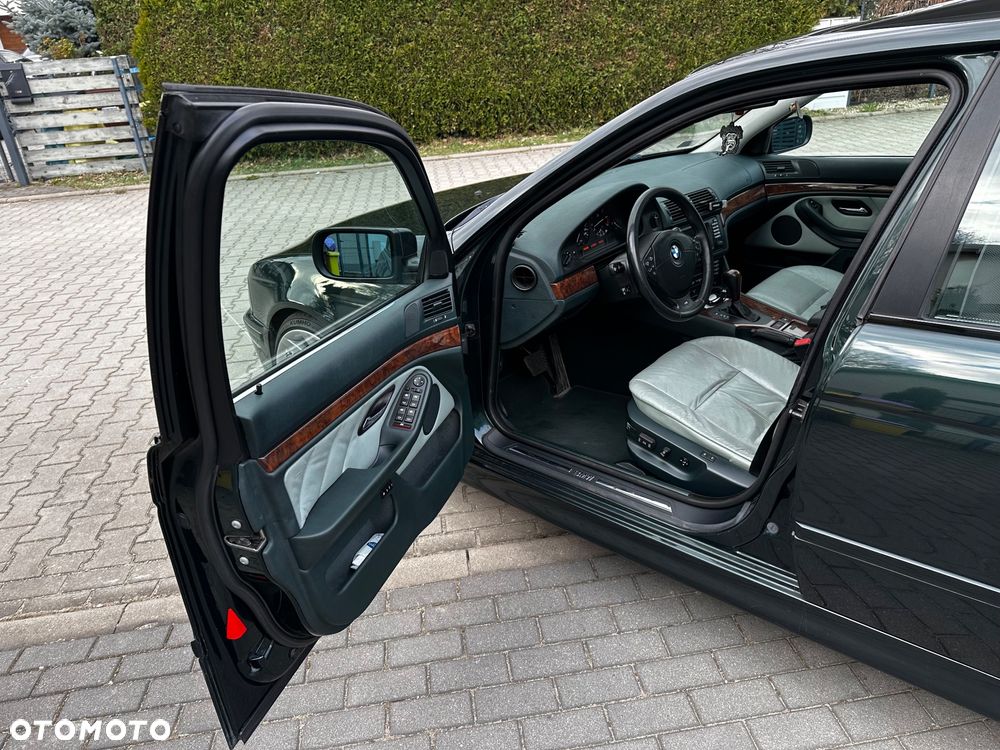 BMW Seria 5 - 23