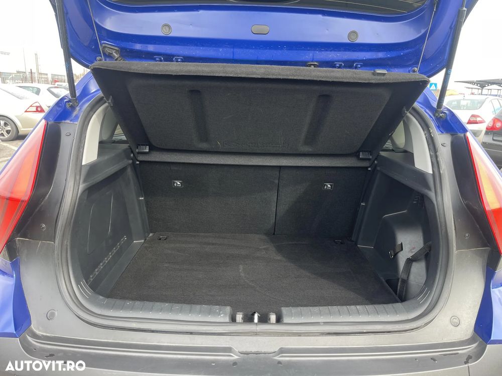 Hyundai Bayon 1.0 T-GDI M-Hybrid 100 CP 6iMT Led Line - 24