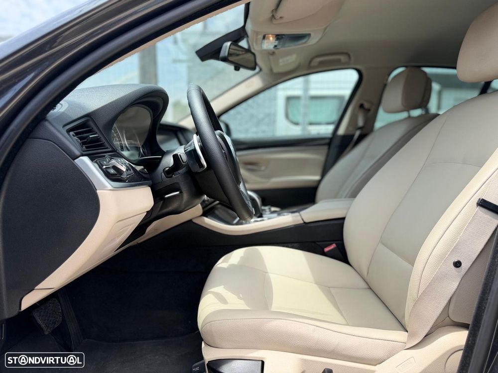 BMW 520 d Exclusive Auto 123g - 17