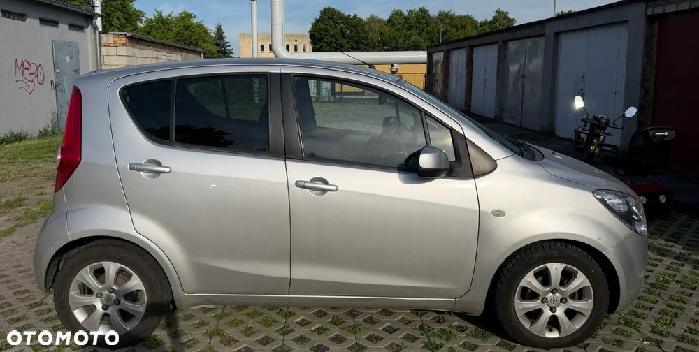 Opel Agila 1.0 - 3