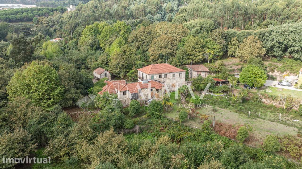 Quinta com 4 Hectares e Capela Privativa em Vizela - Grande imagem: 2/38
