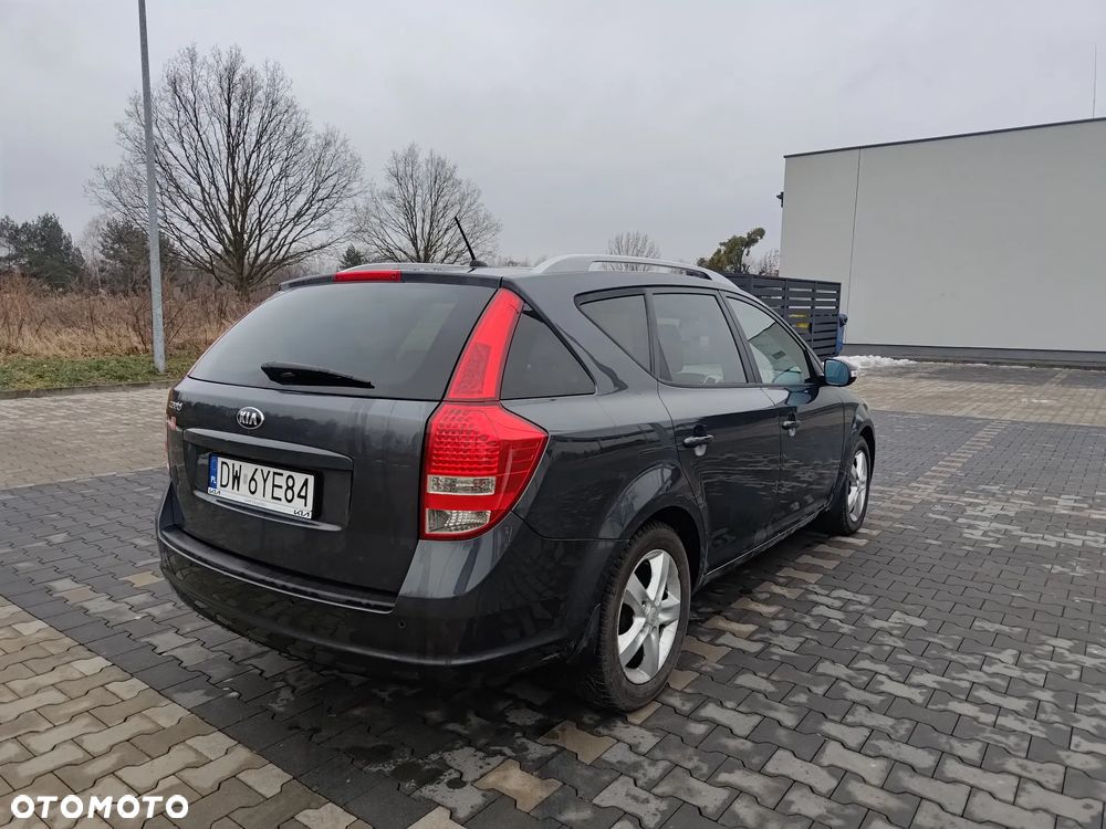 Kia Ceed 1.6 Crdi Optimum + - 4