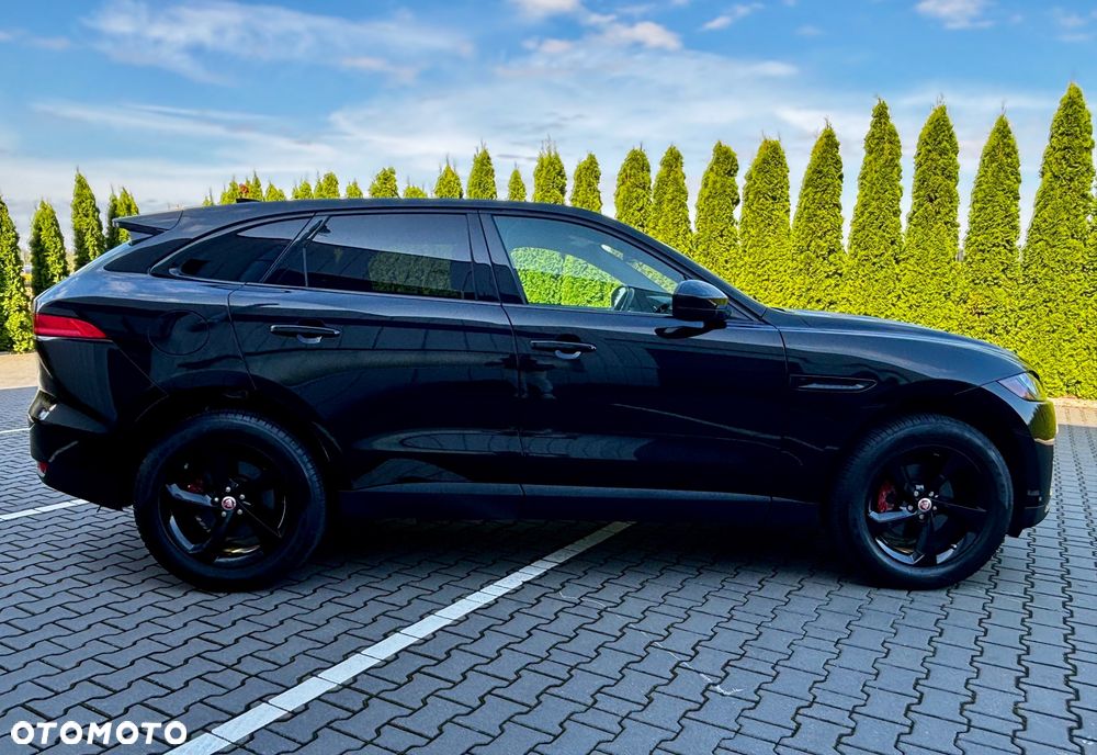 Jaguar F-Pace 25t AWD Prestige - 4