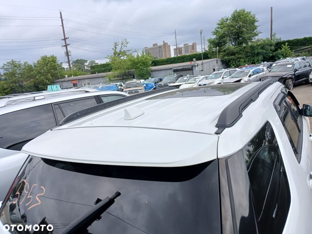 Ford Explorer - 12