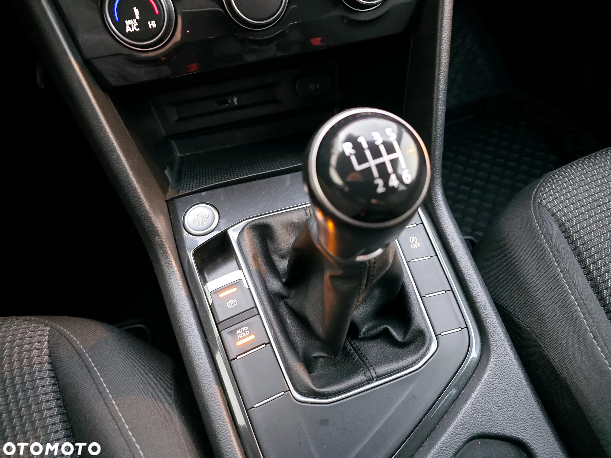 Volkswagen Tiguan 2.0 TDI BMT SCR Comfortline - 30