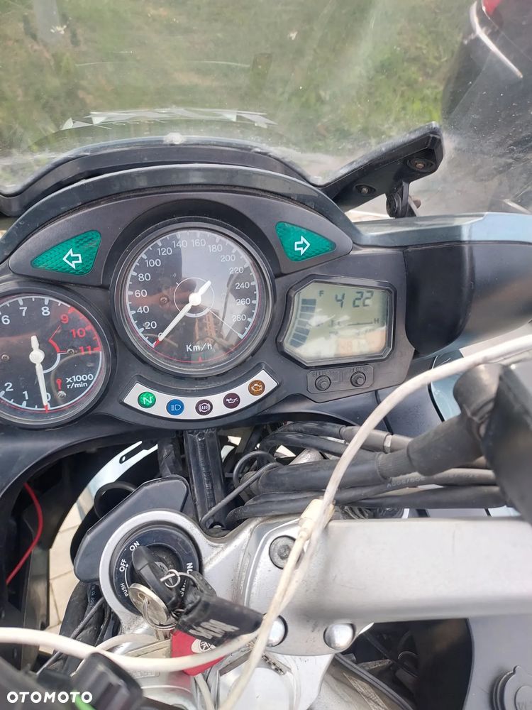 Yamaha FJR - 8