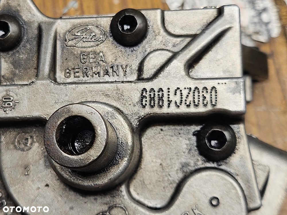 Pompa Oleju 059115105BK Smarowanie Silnika 2.7 3.0 TDI V6 Audi A4 B8 A6 C6 VW - 9