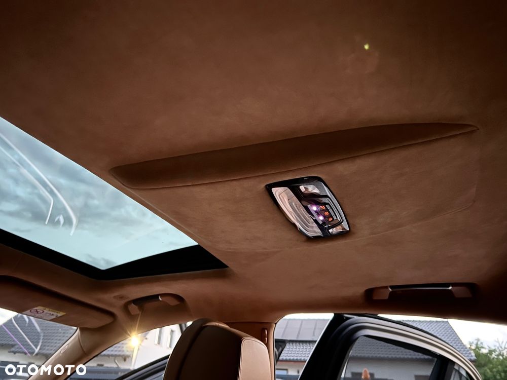 BMW Seria 7 740d xDrive - 16