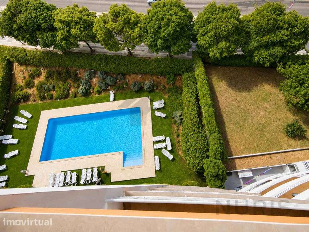 Apartamento T1 para Arrendamento Anual com Piscina em Portimão - Grande imagem: 2/12