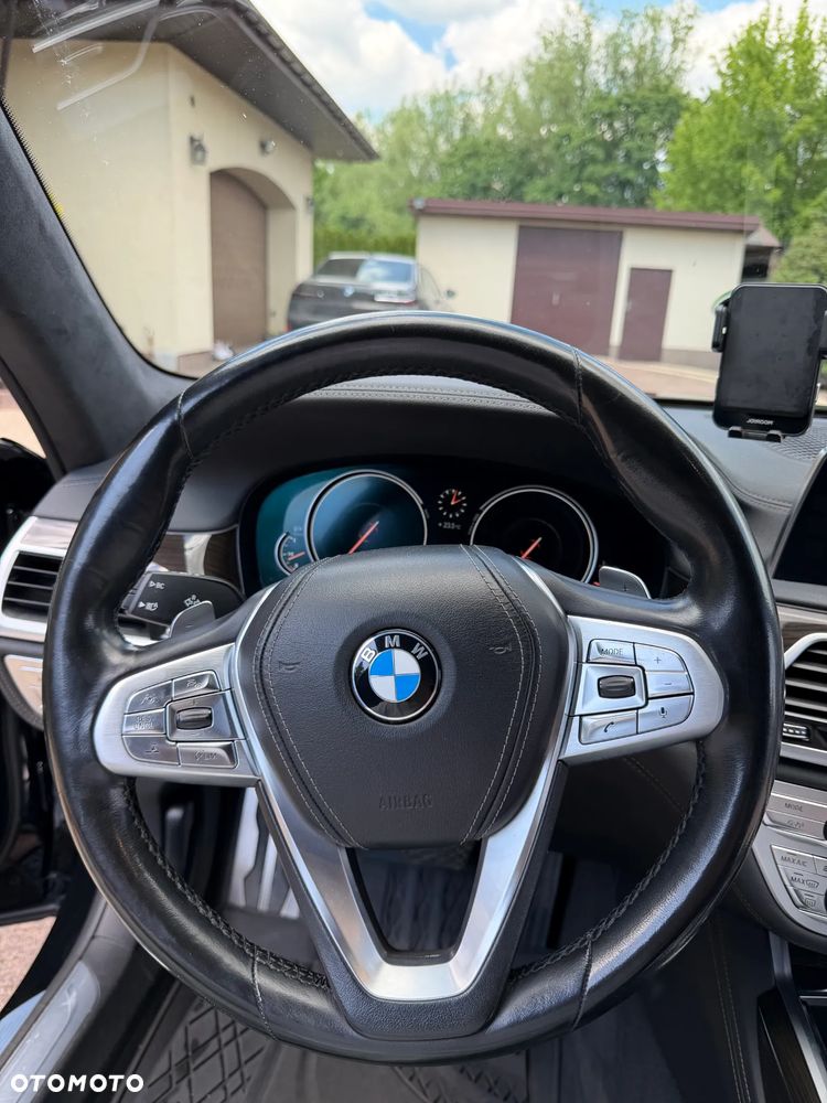 BMW Seria 7 740Ld xDrive - 14