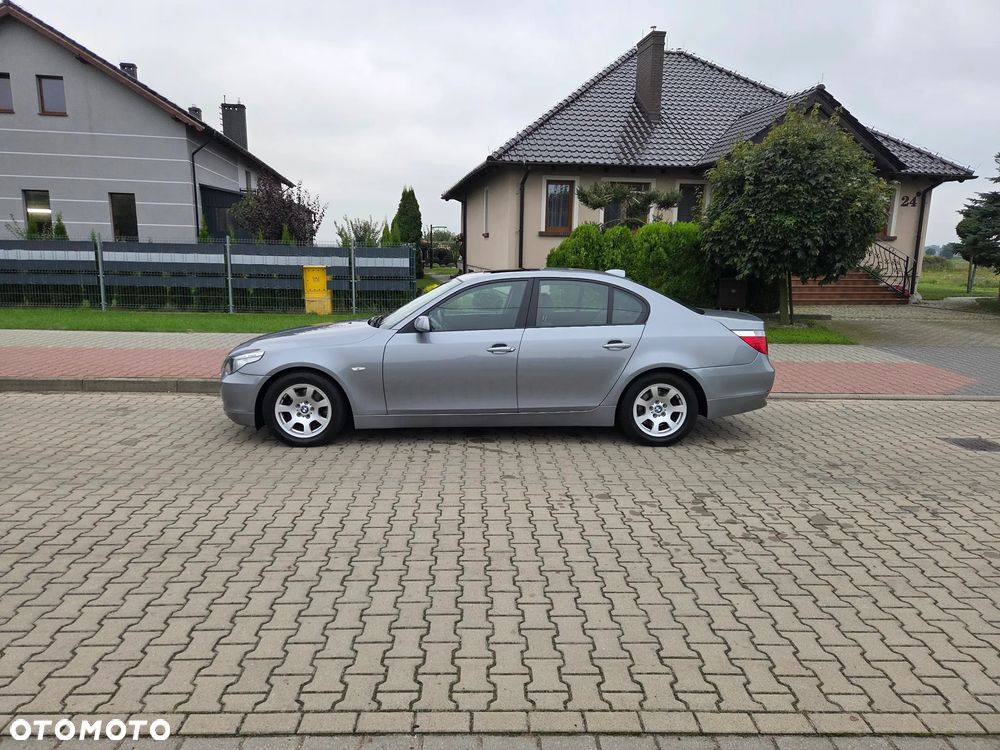BMW Seria 5 520i - 12