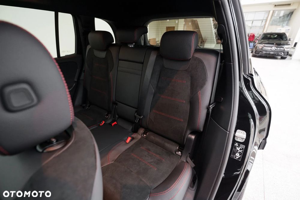 Mercedes-Benz GLB 220 d 4-Matic AMG Line 8G-DCT - 14