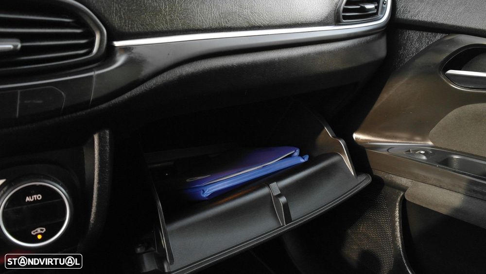 Fiat Tipo Station Wagon 1.3 M-Jet Easy - 45