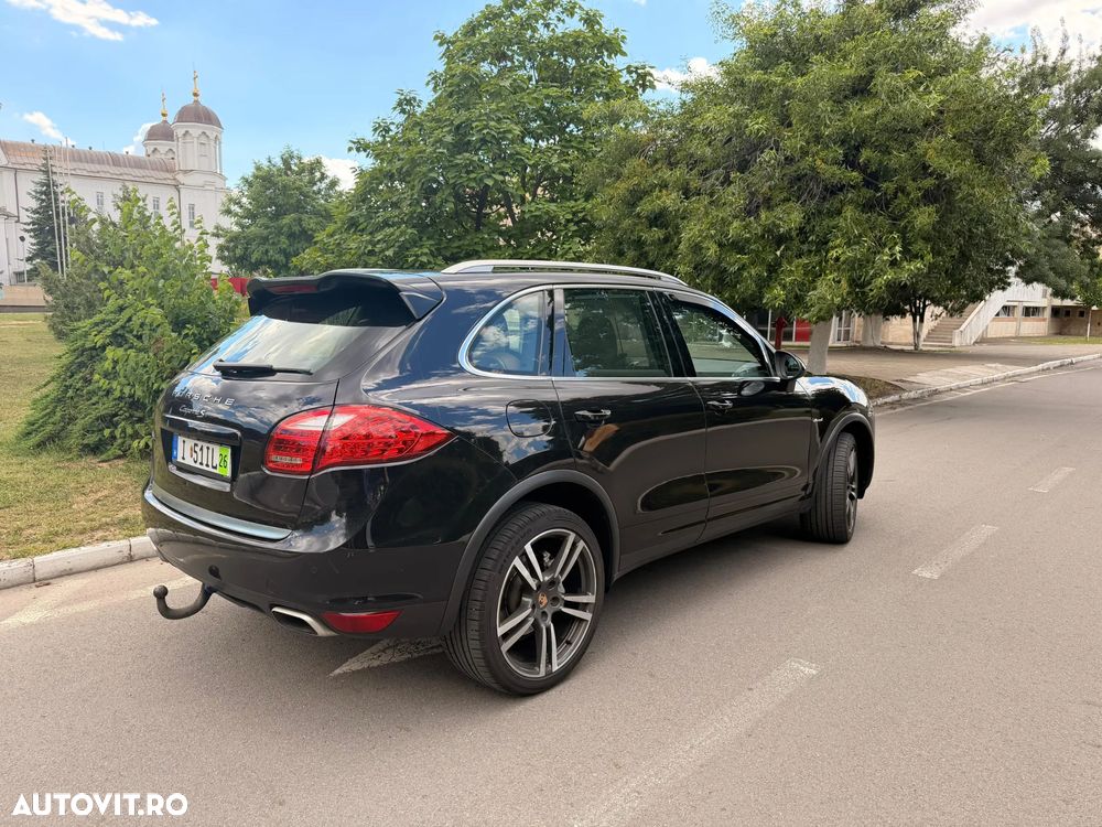 Porsche Cayenne - 10