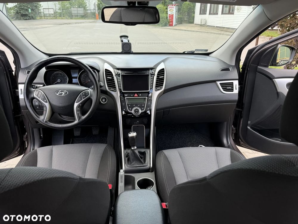 Hyundai i30 1.6 GDI Style - 12