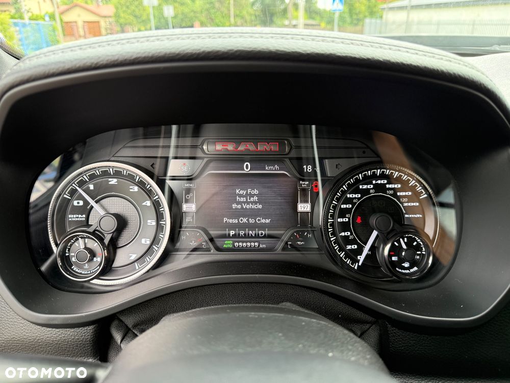 Dodge RAM 5.7 4x4 - 15