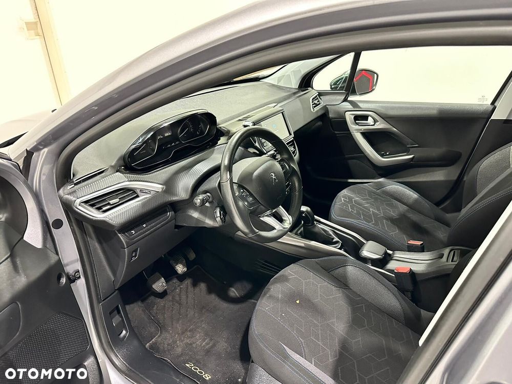 Peugeot 2008 - 21